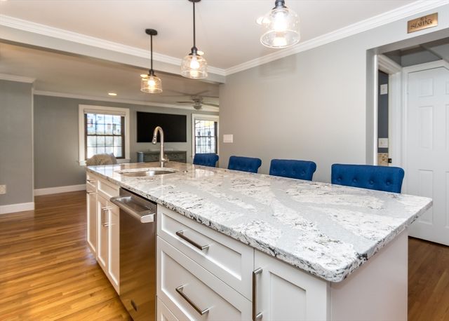 91 Canterbury Road, Waltham, MA 02453