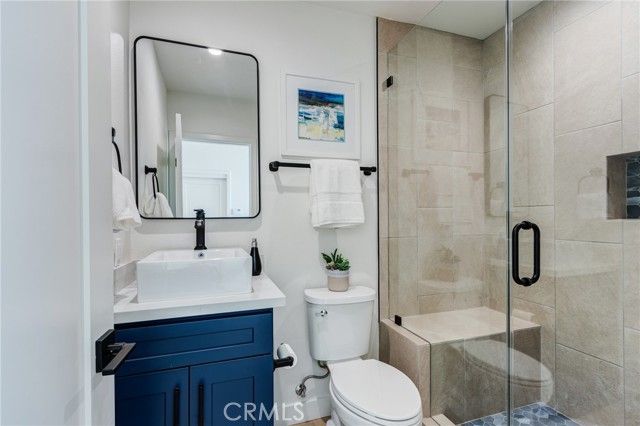 11919 Mayfield 2, Los Angeles, CA 90049