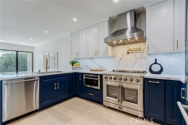 11919 Mayfield 2, Los Angeles, CA 90049