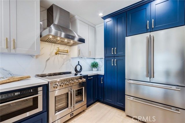 11919 Mayfield 2, Los Angeles, CA 90049