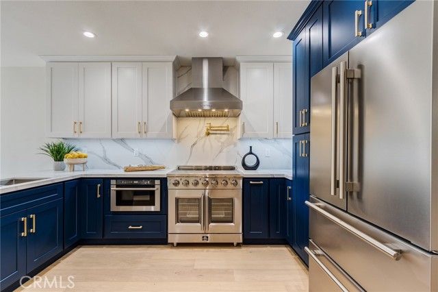 11919 Mayfield 2, Los Angeles, CA 90049