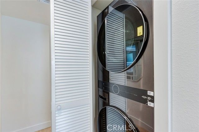 11919 Mayfield 2, Los Angeles, CA 90049