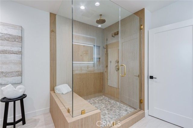 11919 Mayfield 2, Los Angeles, CA 90049