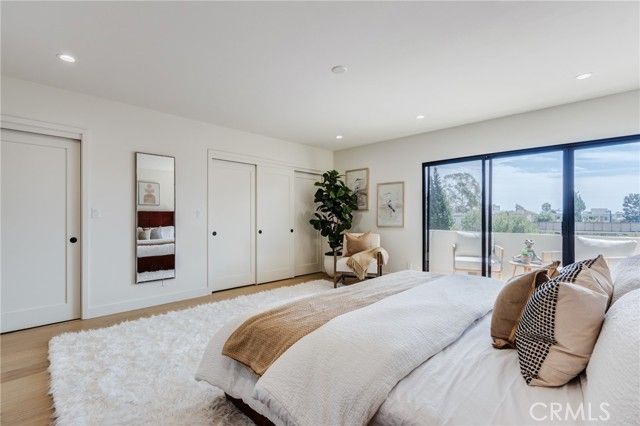 11919 Mayfield 2, Los Angeles, CA 90049