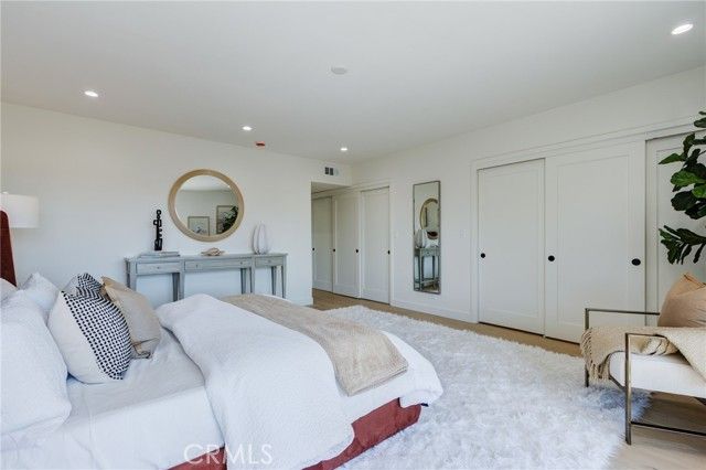 11919 Mayfield 2, Los Angeles, CA 90049