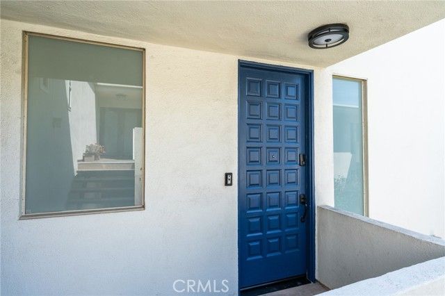 11919 Mayfield 2, Los Angeles, CA 90049