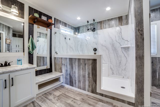 3292 Fm 1784, Pleasanton, TX 78064