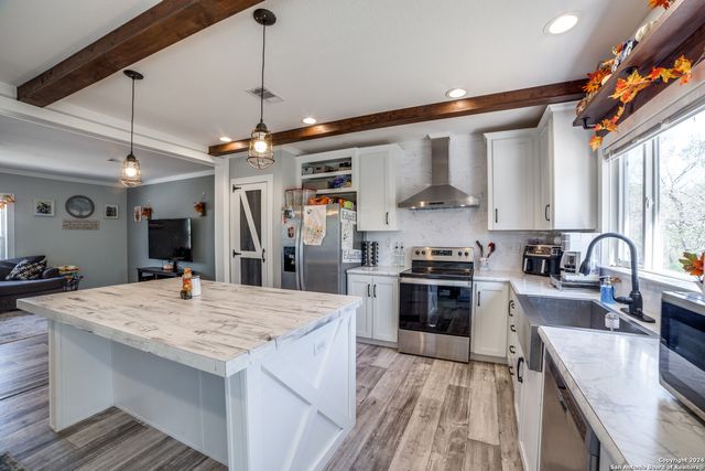 3292 Fm 1784, Pleasanton, TX 78064