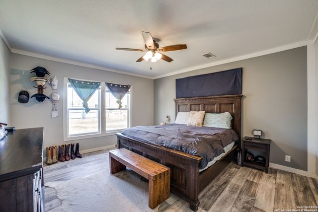 3292 Fm 1784, Pleasanton, TX 78064