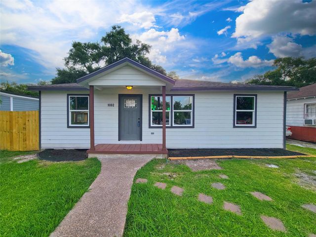 1002 Francis Drive, Pasadena, TX 77506