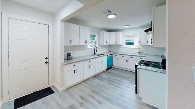 1002 Francis Drive, Pasadena, TX 77506