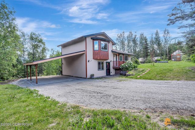 3325 N Sparrow Court, Palmer, AK 99645