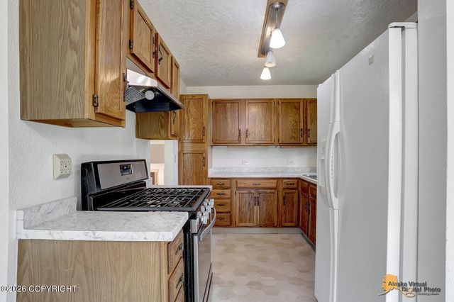 3325 N Sparrow Court, Palmer, AK 99645