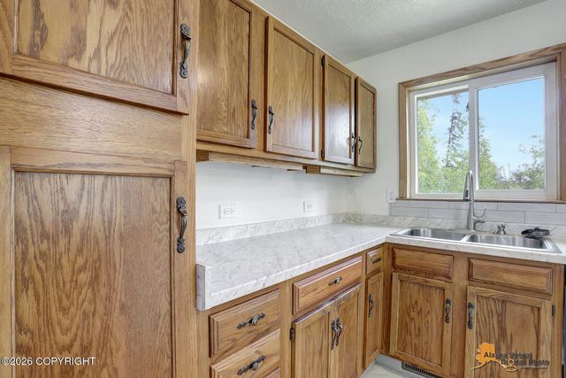 3325 N Sparrow Court, Palmer, AK 99645