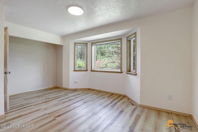 3325 N Sparrow Court, Palmer, AK 99645