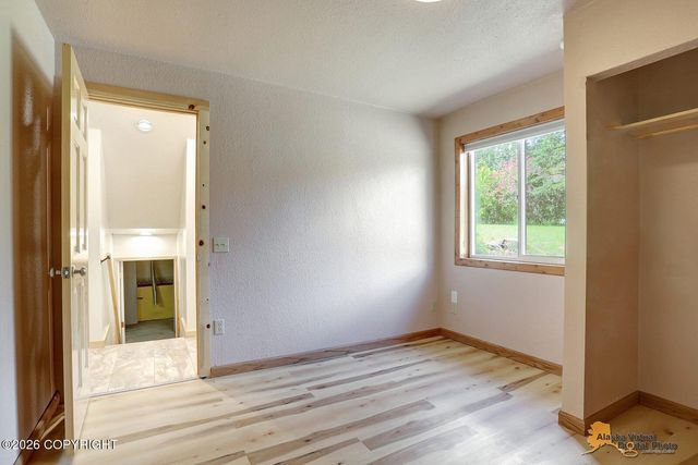 3325 N Sparrow Court, Palmer, AK 99645