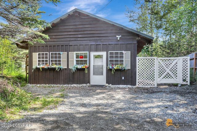 3325 N Sparrow Court, Palmer, AK 99645