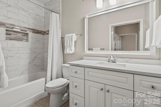 3204 Margellina Drive, Charlotte, NC 28210