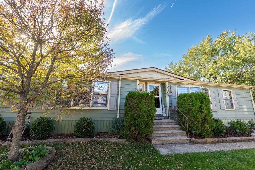 261 Blackthorn Road, Matteson, IL 60443 — photo 3