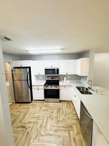 11225 W Atlantic Blvd 102, Coral Springs, FL 33071
