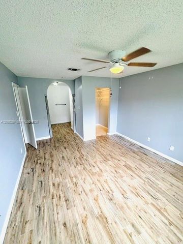 11225 W Atlantic Blvd 102, Coral Springs, FL 33071