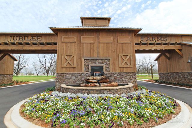 10403 Winning Colors Trail, Daphne, AL 36526