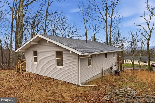 104 INCA TRL, Winchester, VA 22602