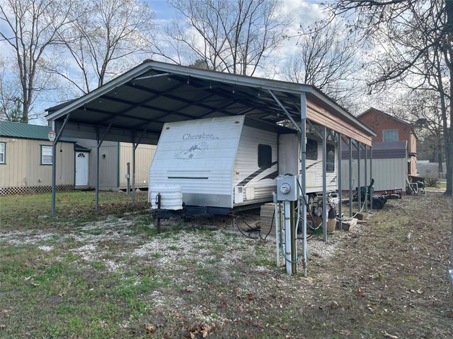 30 Casablanca Drive, Point Blank, TX 77364