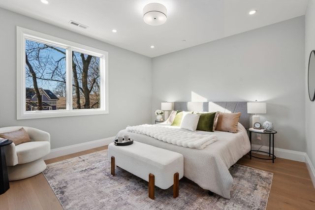 956 Walnut Street 3, Newton, MA 02461