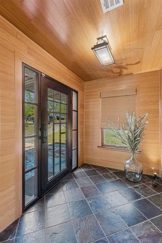 810 Hoover Street, Norman, OK 73072