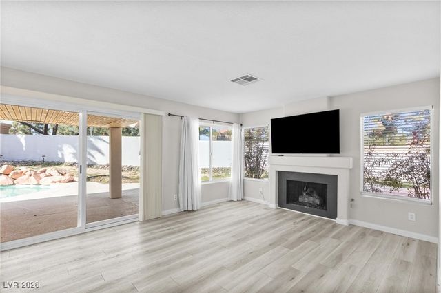 7652 Botany Bay Drive, Las Vegas, NV 89128