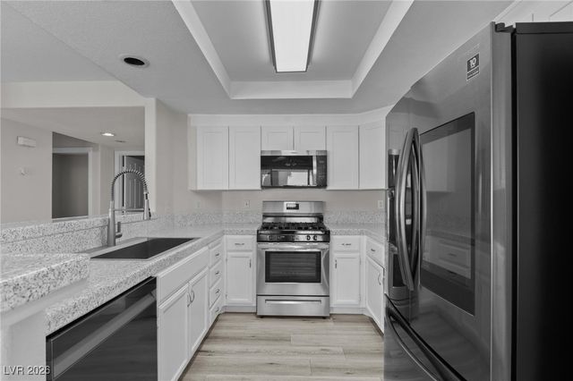 7652 Botany Bay Drive, Las Vegas, NV 89128