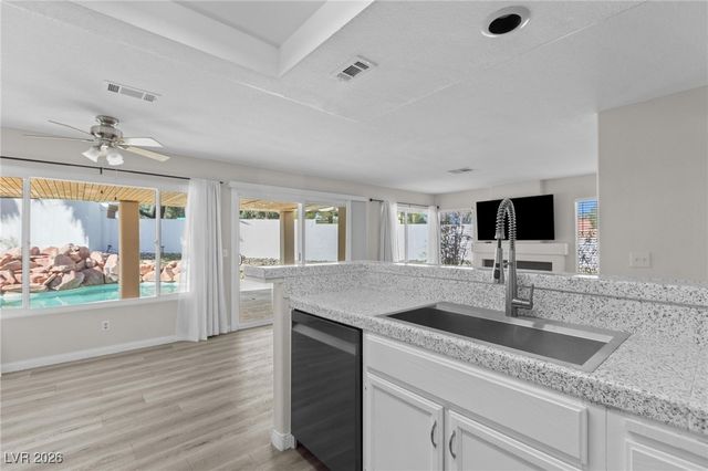 7652 Botany Bay Drive, Las Vegas, NV 89128