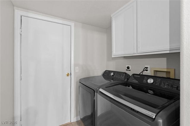 7652 Botany Bay Drive, Las Vegas, NV 89128