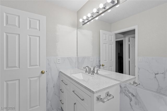 7652 Botany Bay Drive, Las Vegas, NV 89128