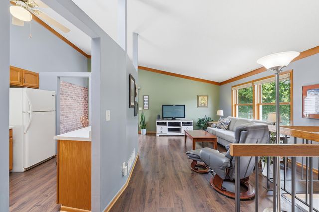 3632 Gershwin Lane N, Oakdale, MN 55128