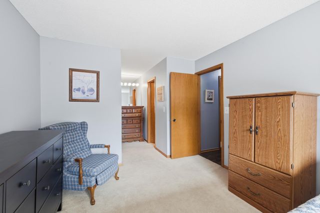 3632 Gershwin Lane N, Oakdale, MN 55128
