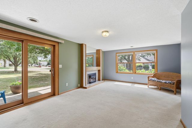 3632 Gershwin Lane N, Oakdale, MN 55128