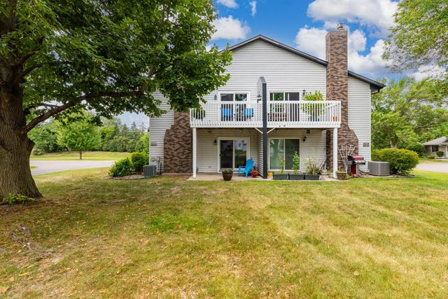 3632 Gershwin Lane N, Oakdale, MN 55128