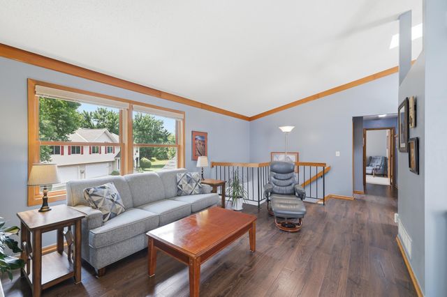 3632 Gershwin Lane N, Oakdale, MN 55128