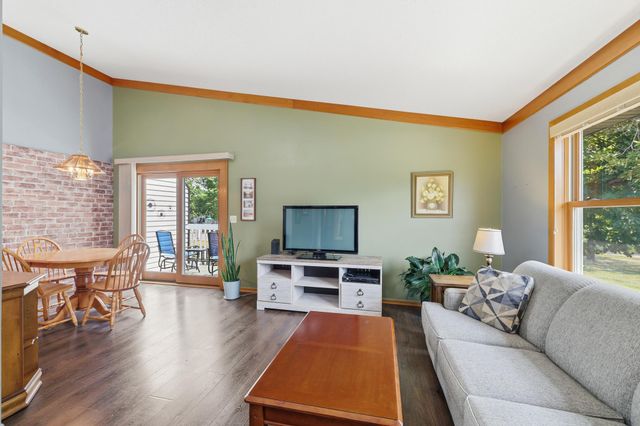 3632 Gershwin Lane N, Oakdale, MN 55128