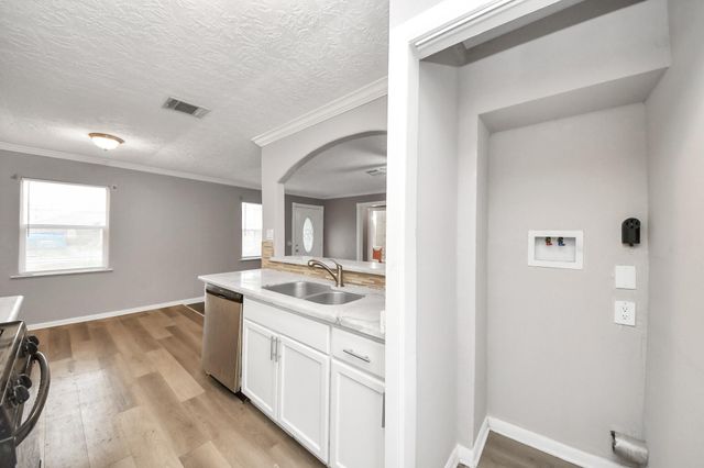 6817 Anderson Street, Texas City, TX 77591