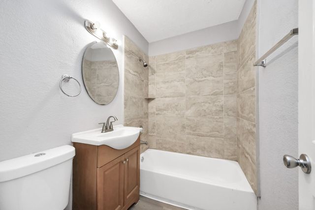 6817 Anderson Street, Texas City, TX 77591