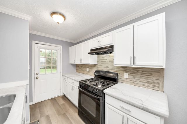 6817 Anderson Street, Texas City, TX 77591