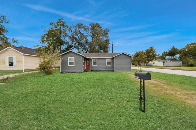 6817 Anderson Street, Texas City, TX 77591