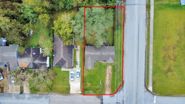 6817 Anderson Street, Texas City, TX 77591