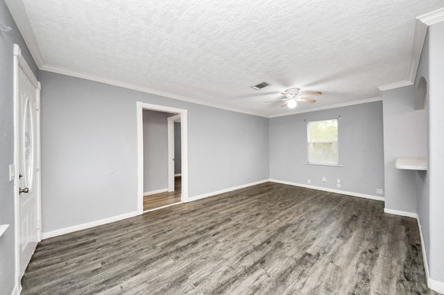 6817 Anderson Street, Texas City, TX 77591