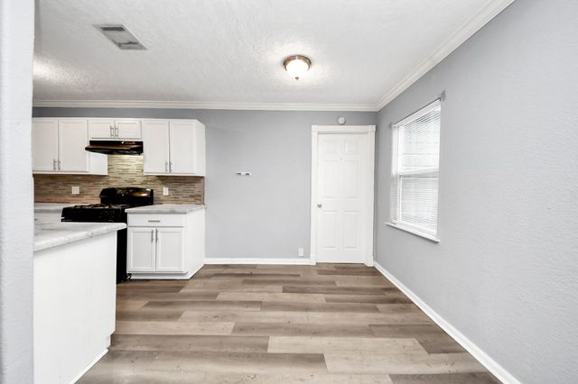 6817 Anderson Street, Texas City, TX 77591