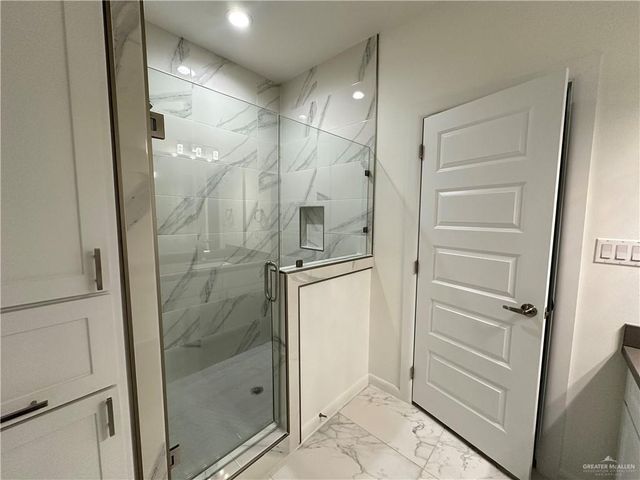 2304 E San Andrea Street 1, Edinburg, TX 78504