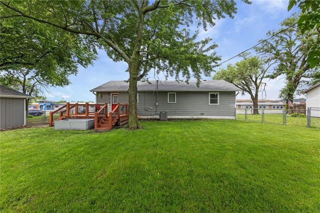623 Walnut Street, Wellsville, KS 66092